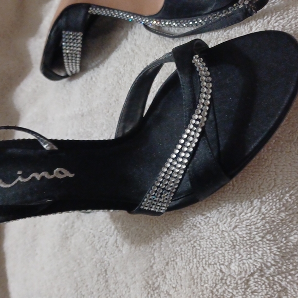 Nina Slhoes - Picture 10 of 15